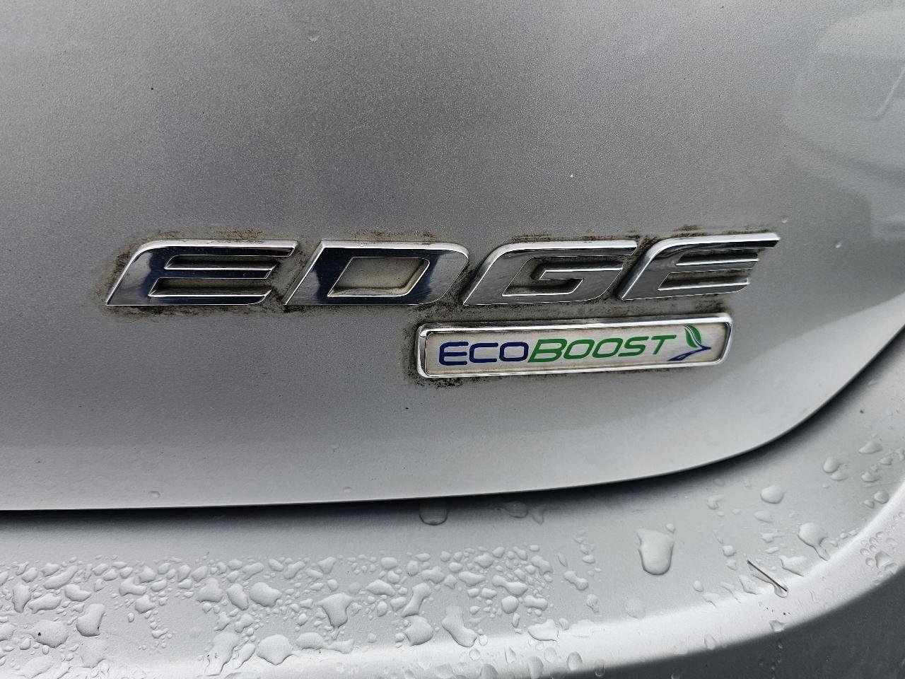 Used 2015 Ford Edge Titanium image 25