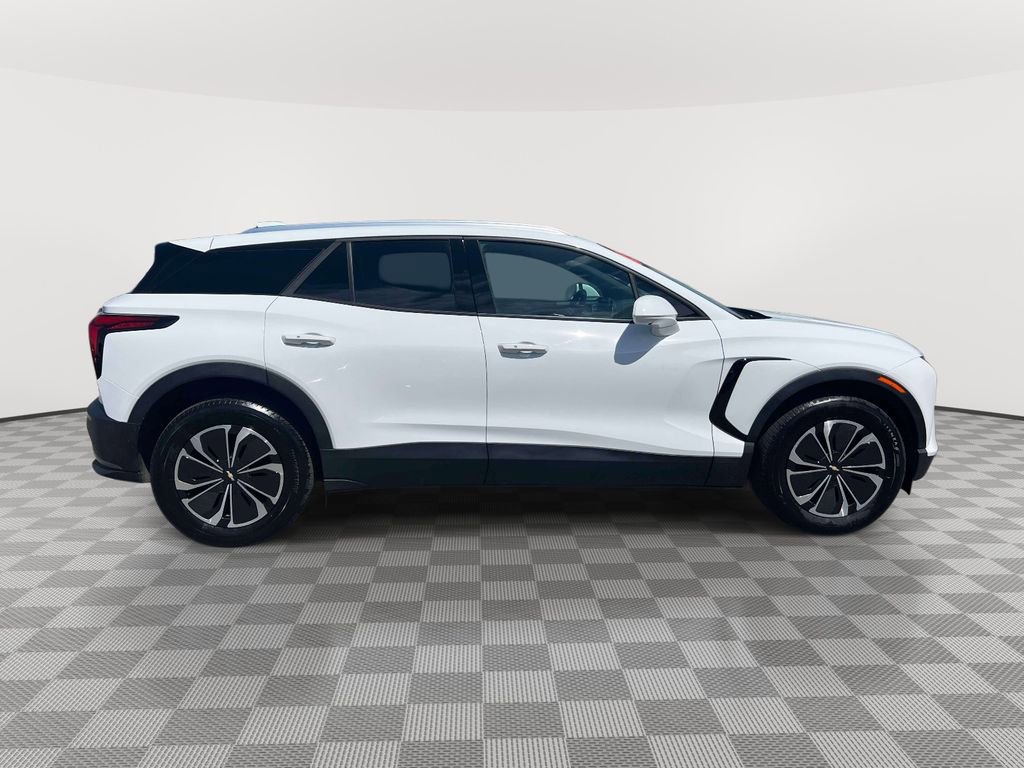 Used 2024 Chevrolet Blazer EV LT AWD/4WD image 4