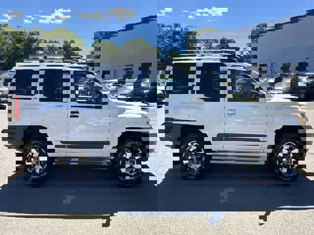 Used 2013 Nissan Xterra PRO-4X w/ Pro-4x Leather Pkg image 3