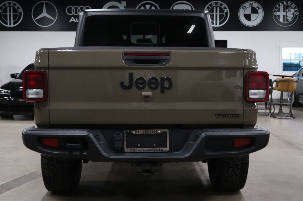 Used 2020 Jeep Gladiator Sport image 4