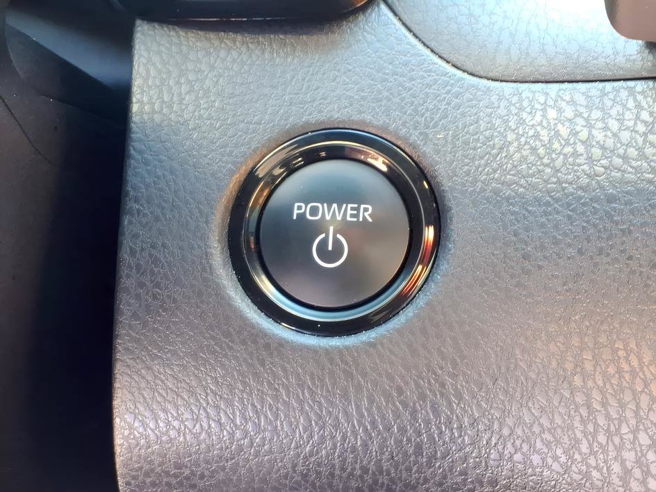 Certified 2025 Toyota Camry SE FWD image 21
