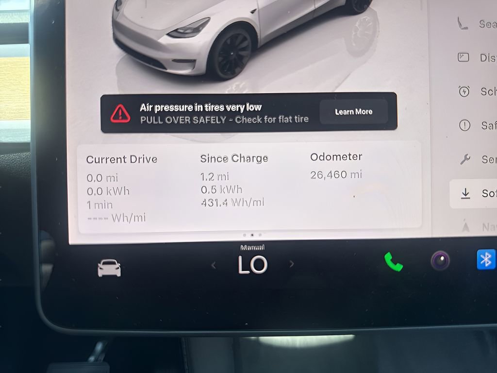 Used 2023 Tesla Model Y Long Range image 27