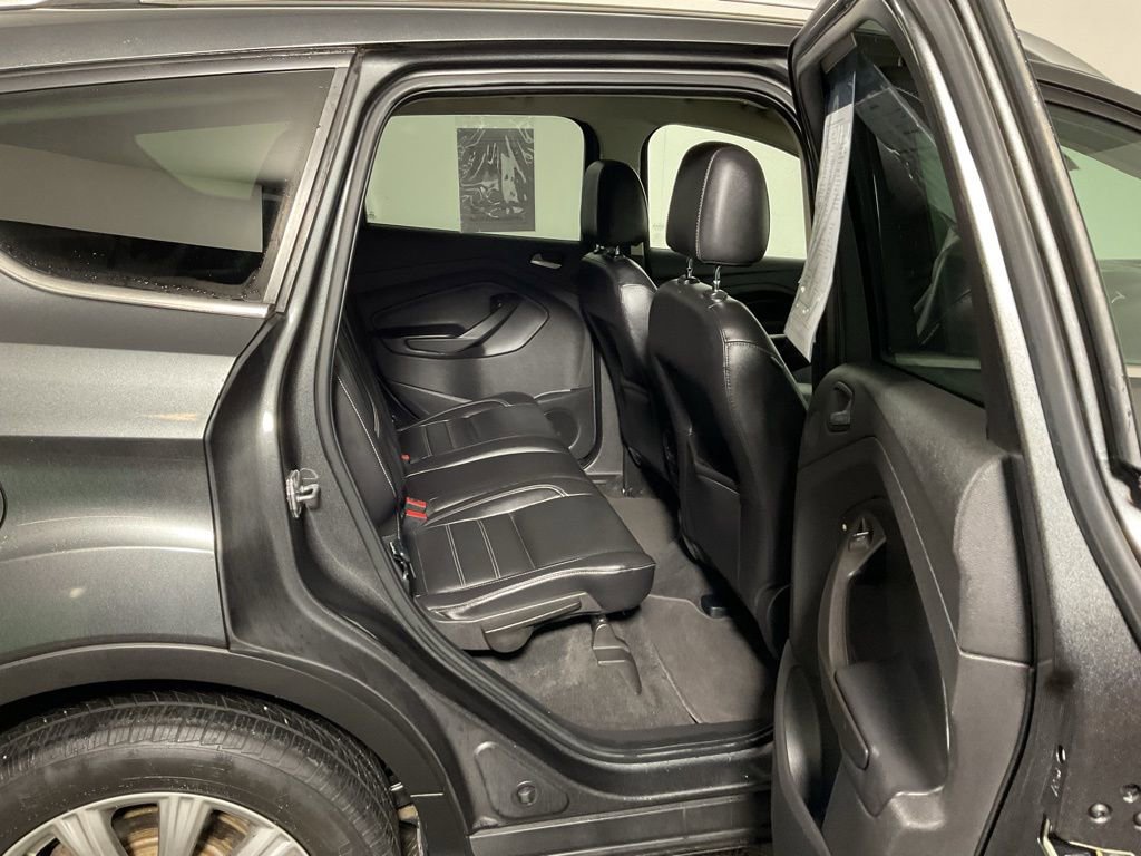 Used 2017 Ford Escape Titanium image 30