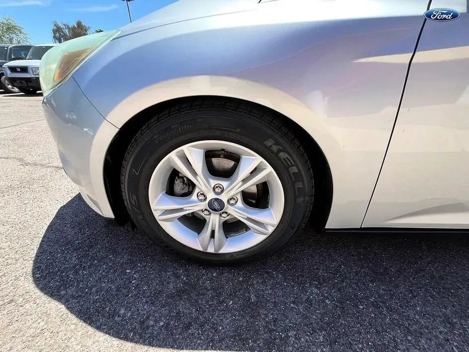 Used 2014 Ford Focus SE FWD image 19