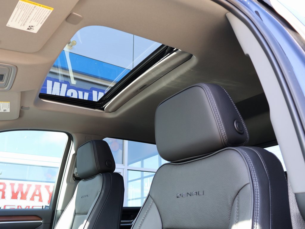 New 2025 GMC Sierra 2500 Denali w/ Denali Reserve Package image 28