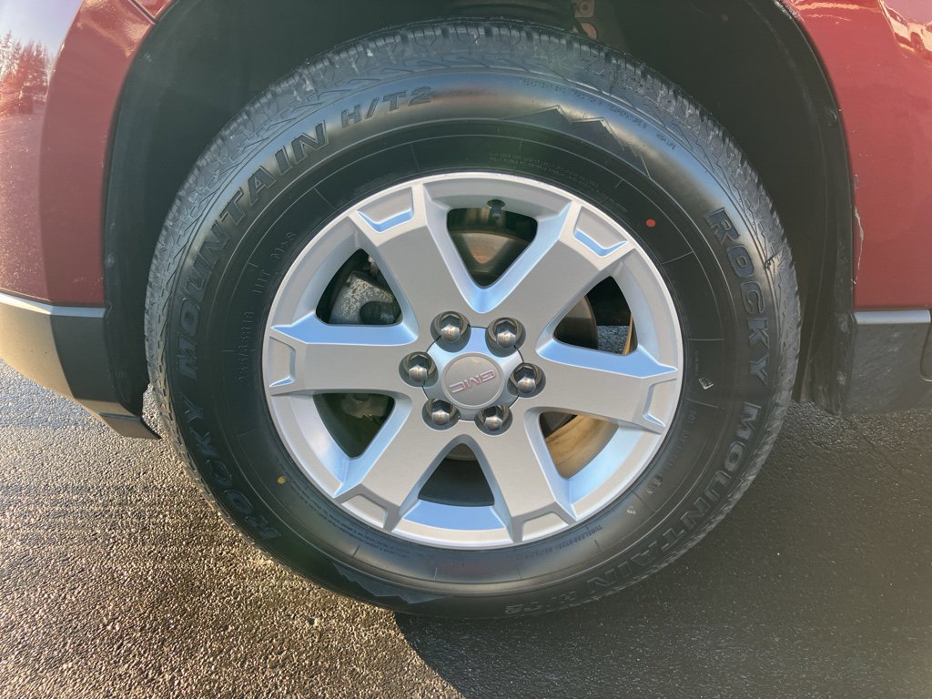 Used 2016 GMC Acadia SLE image 11