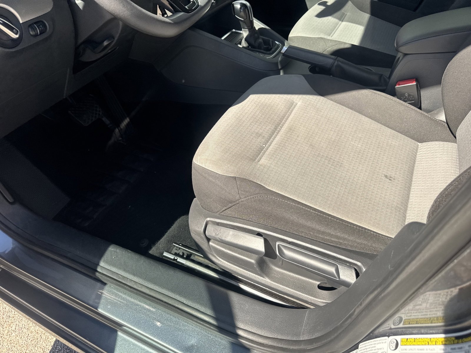 Used 2017 Volkswagen Jetta S image 16