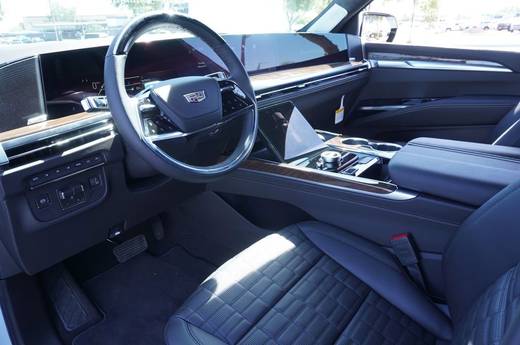 New 2026 Cadillac Escalade ESV Platinum Sport w/ LPO, ONYX Package image 18