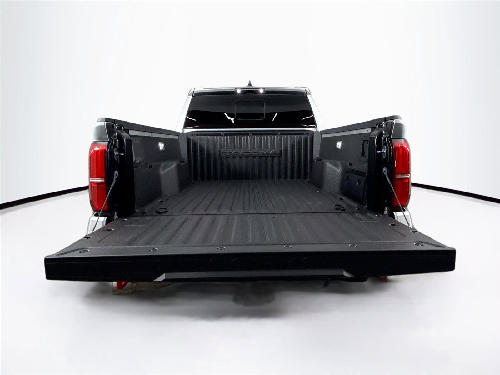 Certified 2025 Toyota Tacoma TRD Sport w/ TRD Sport Upgrade Package image 38