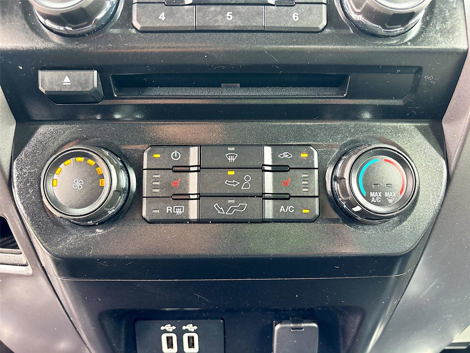 Used 2016 Ford F150 XLT w/ Equipment Group 302A Luxury image 15