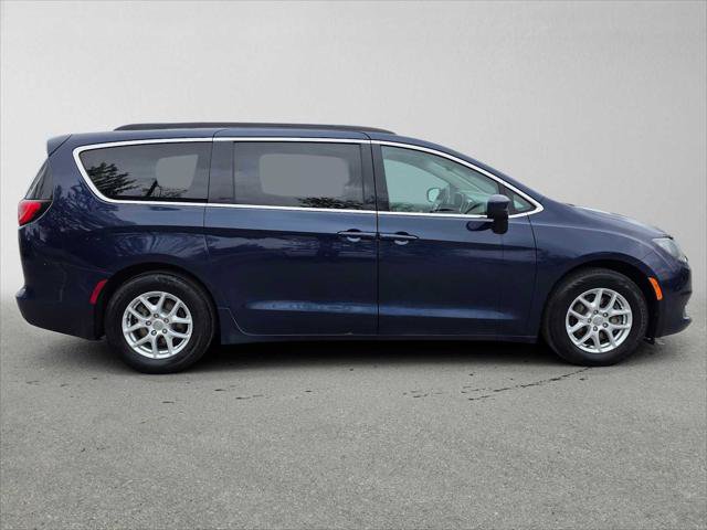 Used 2020 Chrysler Voyager Lxi FWD image 2