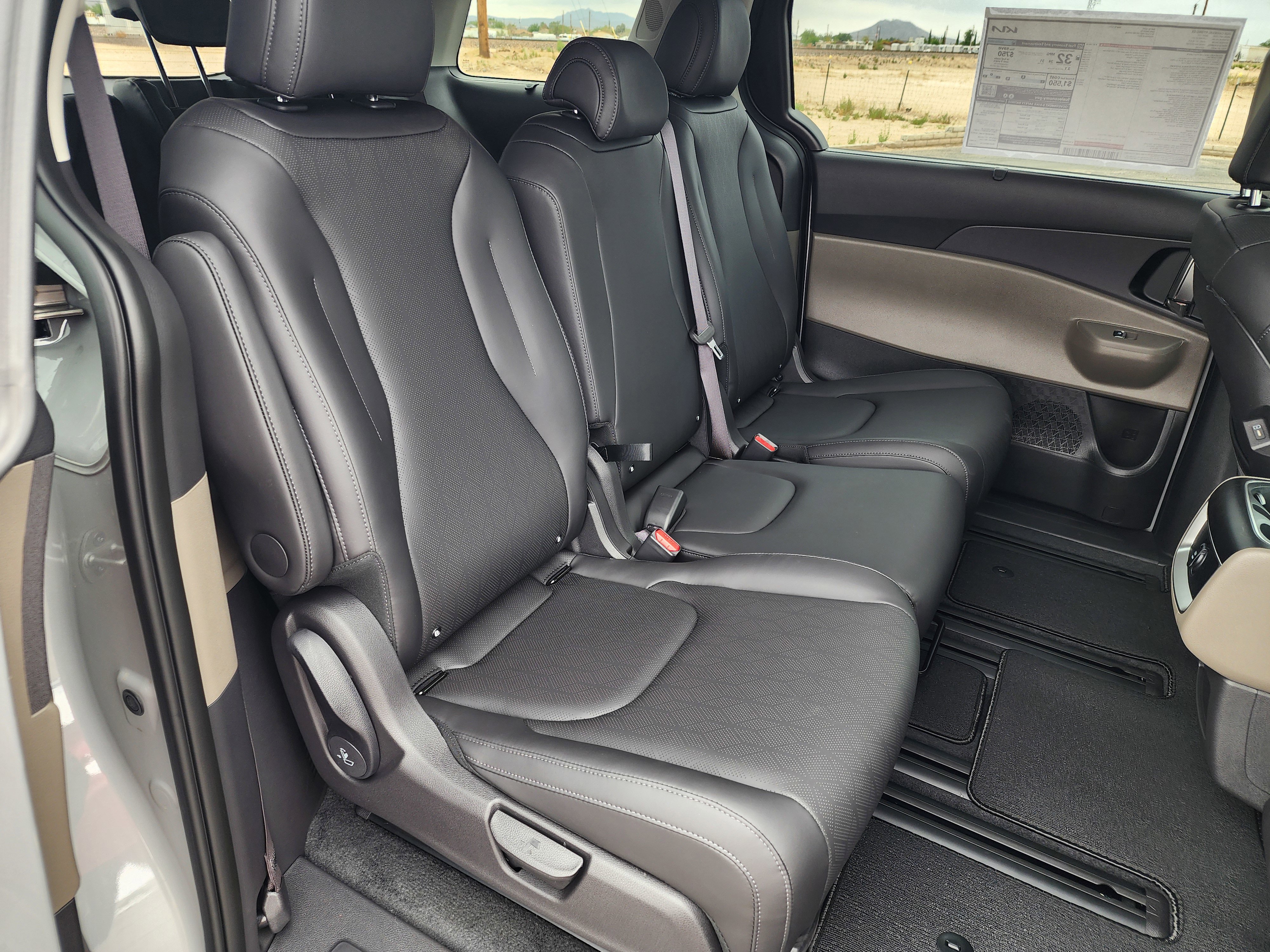 New 2026 Kia Carnival EX image 10