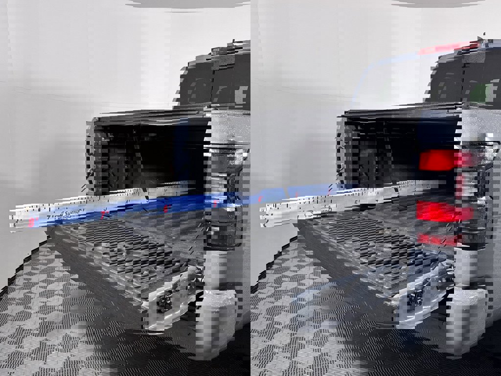 Used 2023 Nissan Frontier PRO-4X w/ Pro Convenience Package image 6