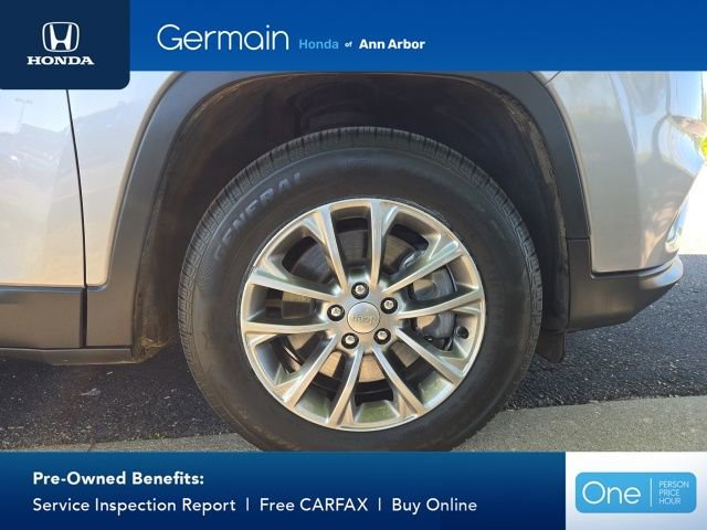 Used 2020 Jeep Cherokee Latitude Lux w/ Trailer Tow Group AWD/4WD image 11