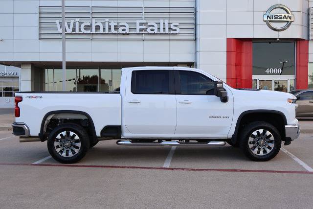 Used 2025 Chevrolet Silverado 3500 LT AWD/4WD image 7