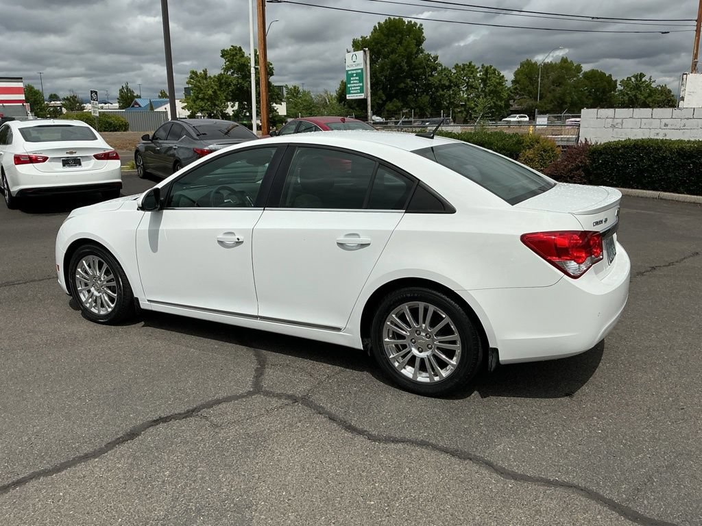 Used 2014 Chevrolet Cruze Eco w/ Enhanced Safety Package FWD image 9