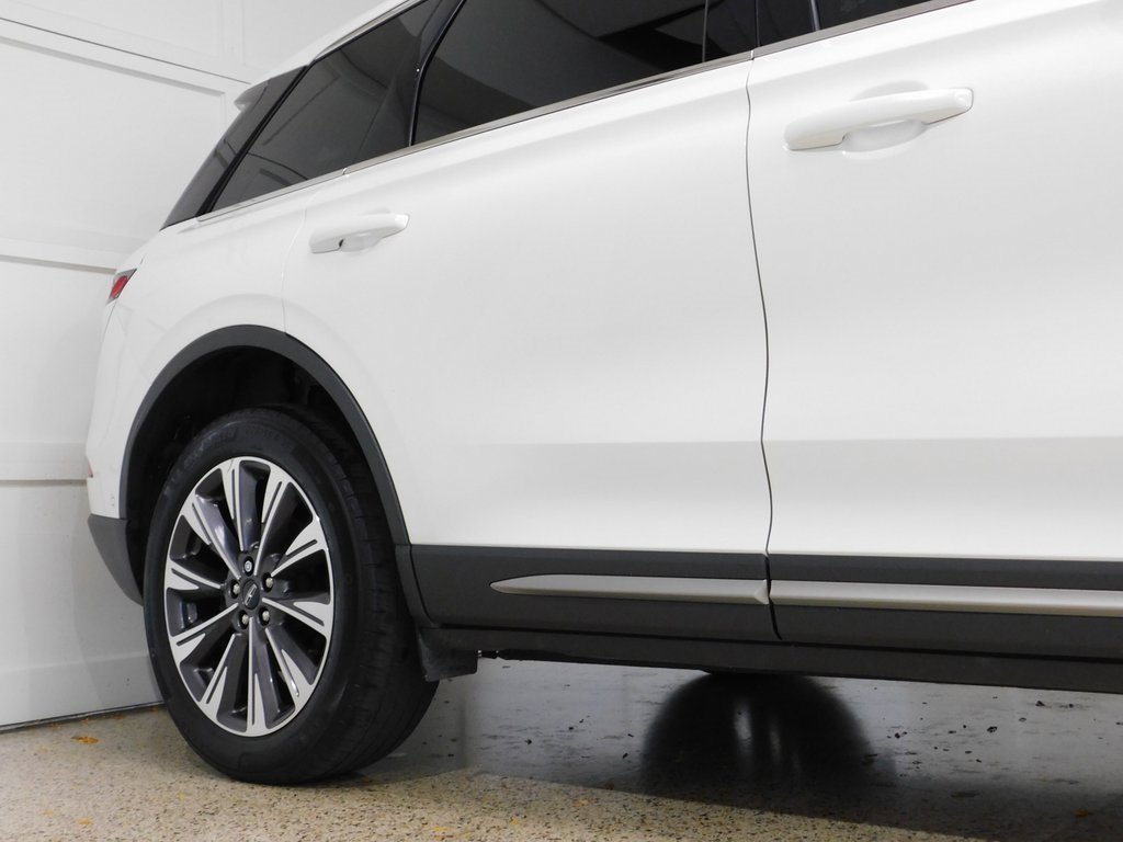 Used 2021 Lincoln Corsair Reserve image 10