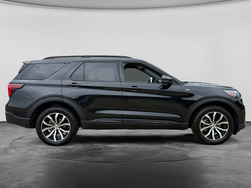 Used 2025 Ford Explorer ST-Line AWD/4WD image 10