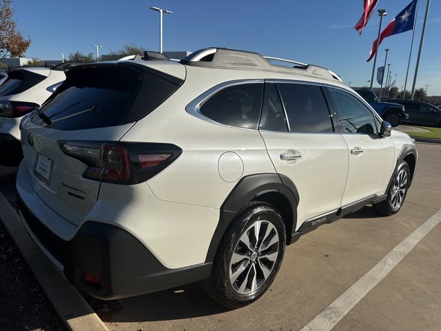 Used 2025 Subaru Outback Touring image 2