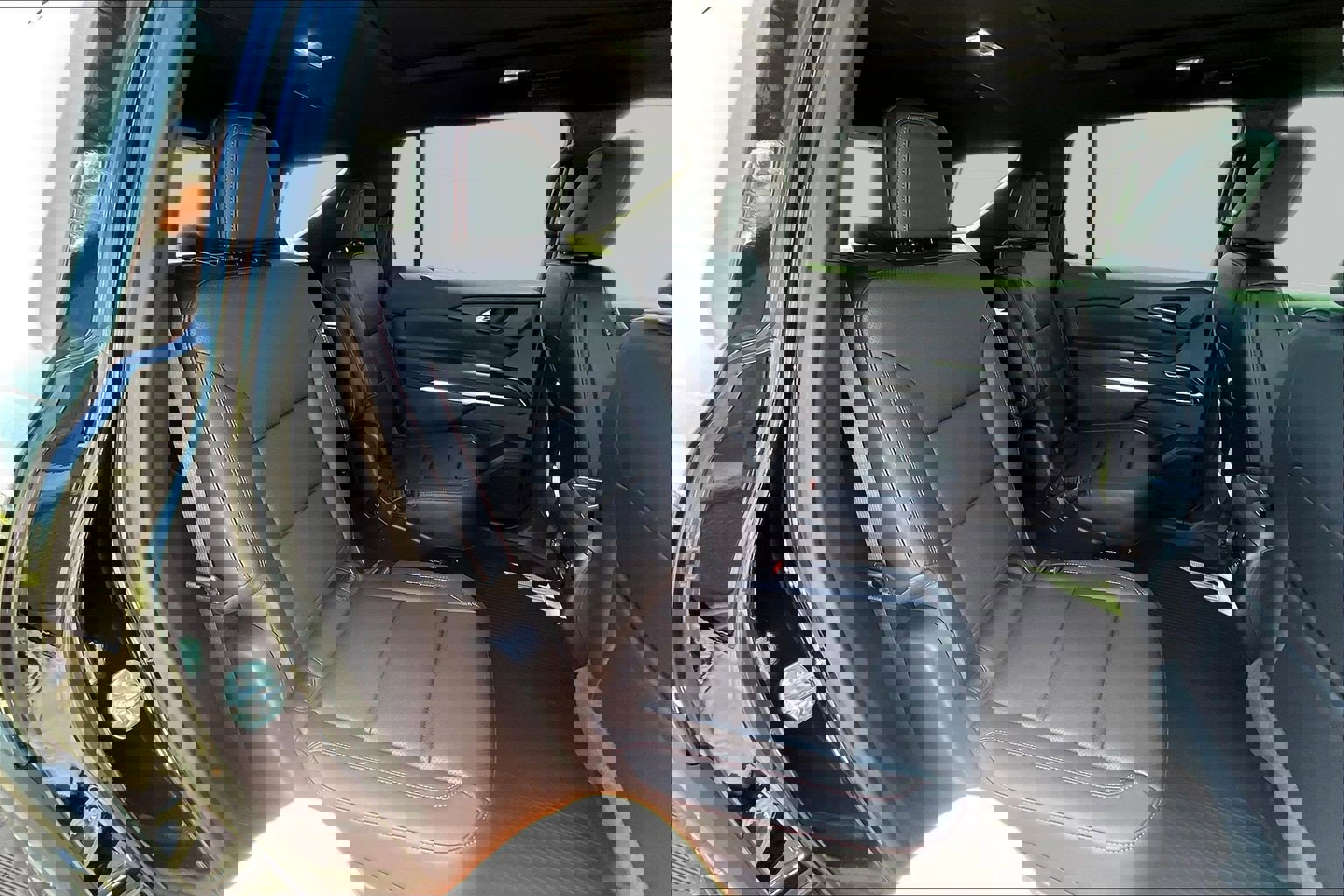 New 2026 Chevrolet Traverse Z71 w/ Driver Confidence Package AWD/4WD image 11