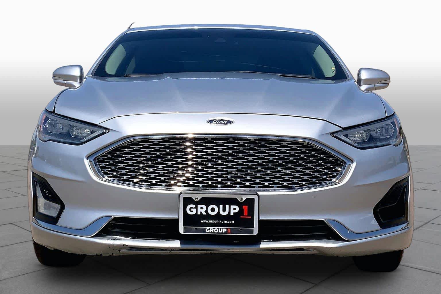 Used 2019 Ford Fusion Titanium AWD/4WD image 4