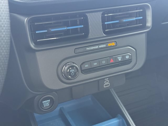 Used 2025 Ford Maverick XLT w/ XLT Luxury Package FWD image 28