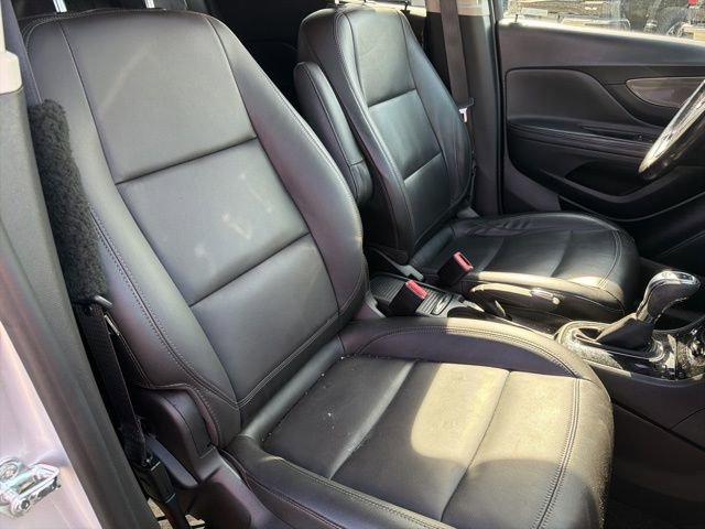 Used 2019 Buick Encore Essence w/ Experience Buick Package AWD/4WD image 11