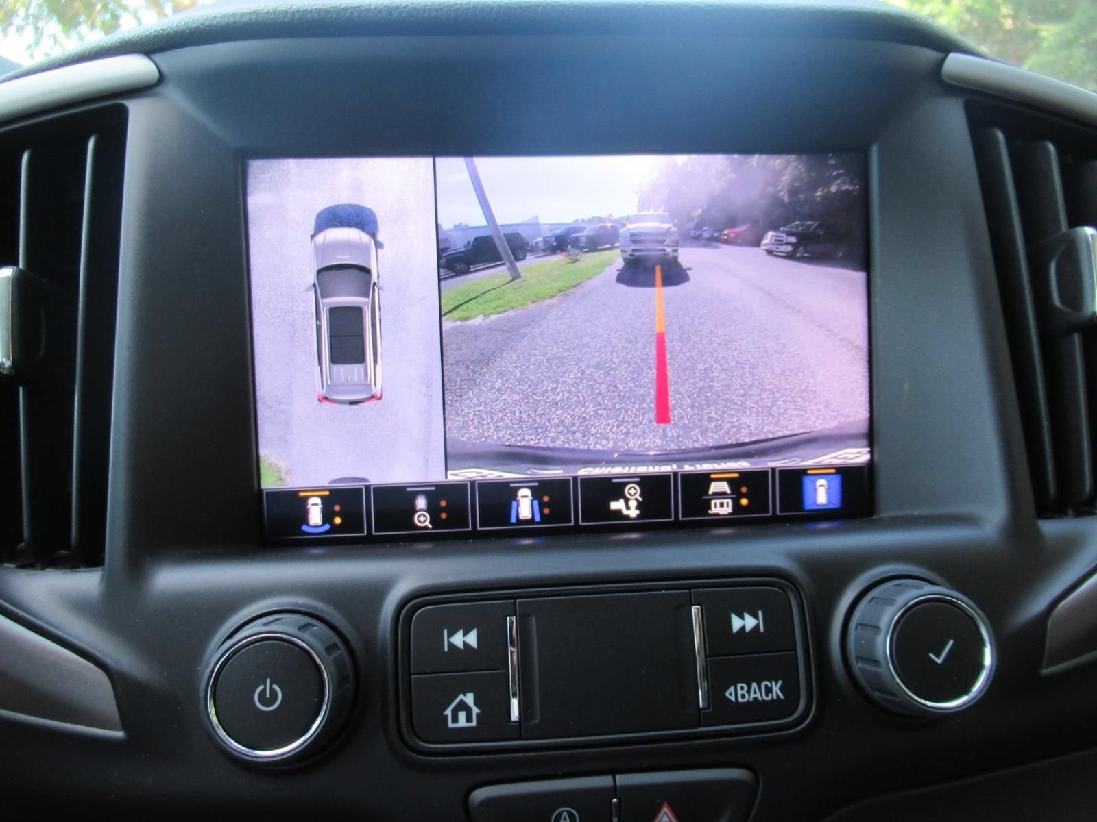 Used 2022 GMC Terrain AT4 w/ Infotainment Package II AWD/4WD image 30