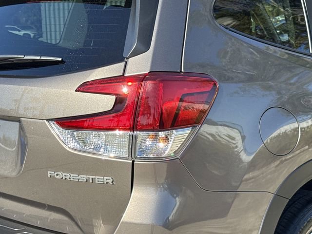 Used 2023 Subaru Forester Premium image 8