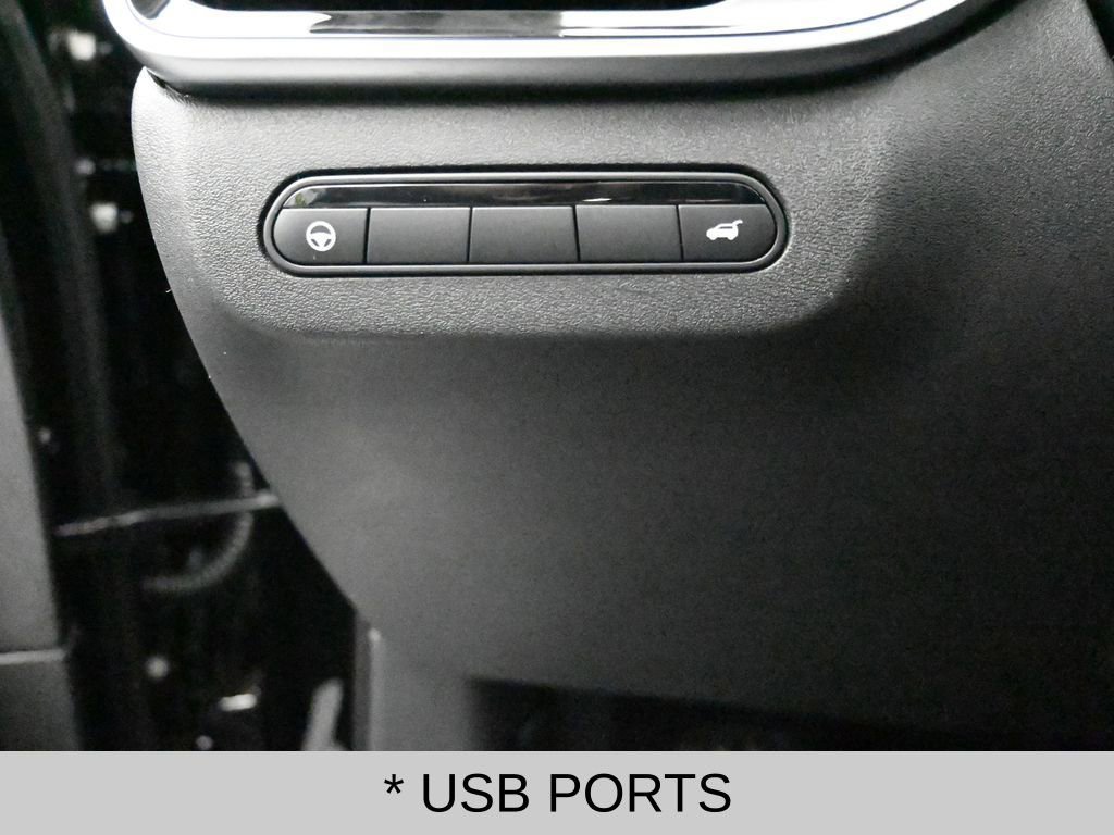 Certified 2025 INFINITI QX60 Luxe image 10