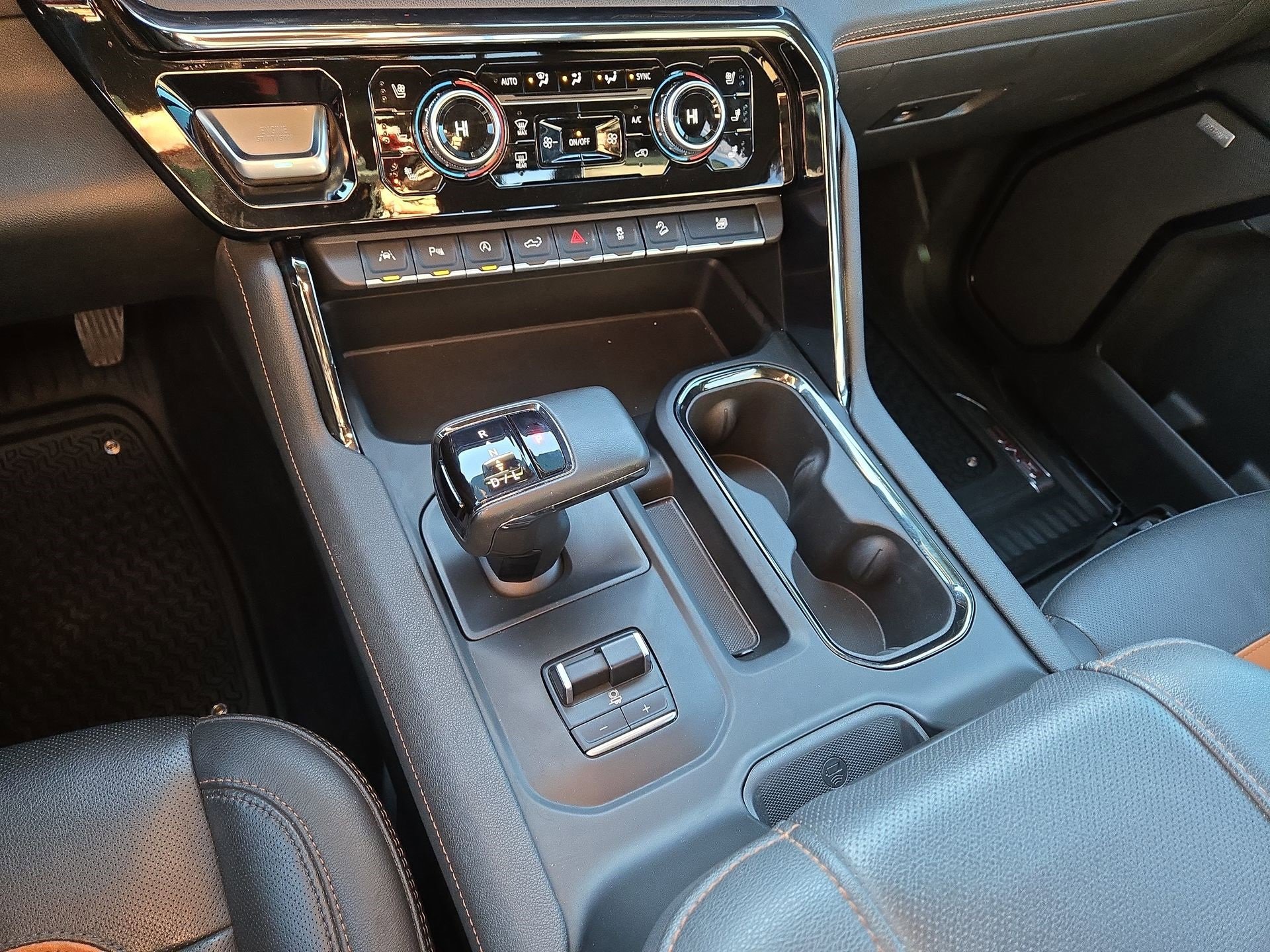 Used 2023 GMC Sierra 1500 AT4 w/ Technology Package image 22