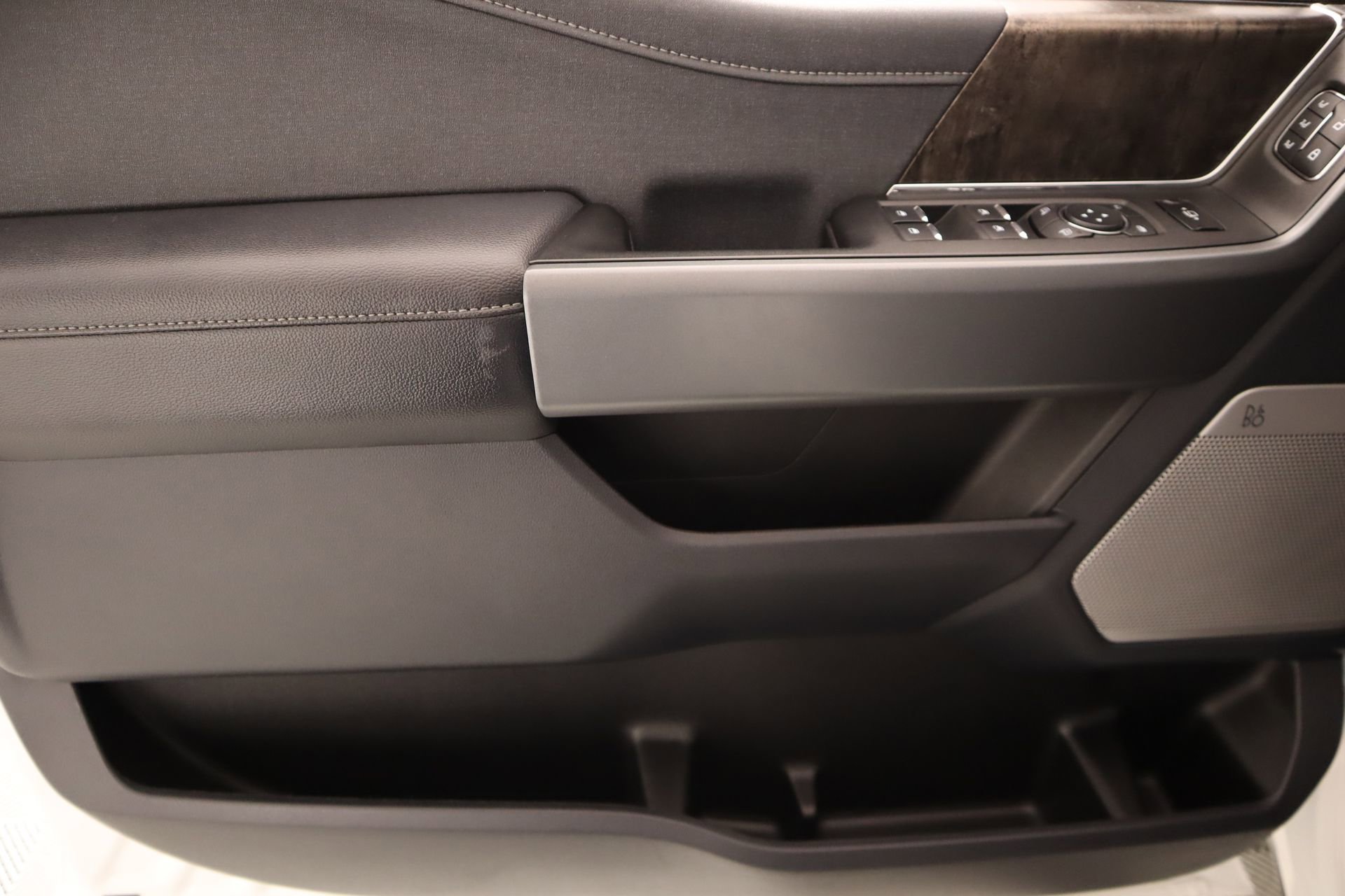 Used 2026 Ford F250 Lariat w/ Chrome Package image 16