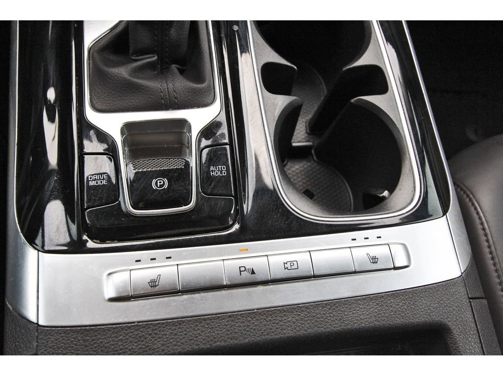 Certified 2024 Kia Carnival EX FWD image 30