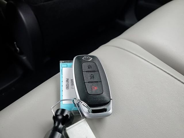 Used 2023 Nissan Ariya AWD image 30
