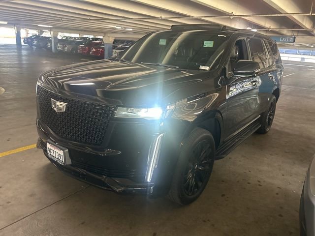 Used 2023 Cadillac Escalade Premium Luxury image 4