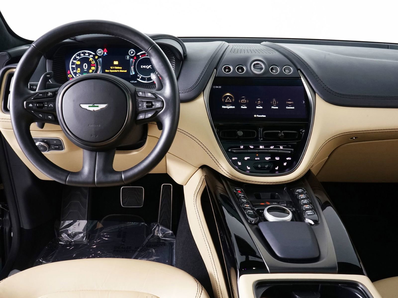 Used 2023 Aston Martin DBX image 28