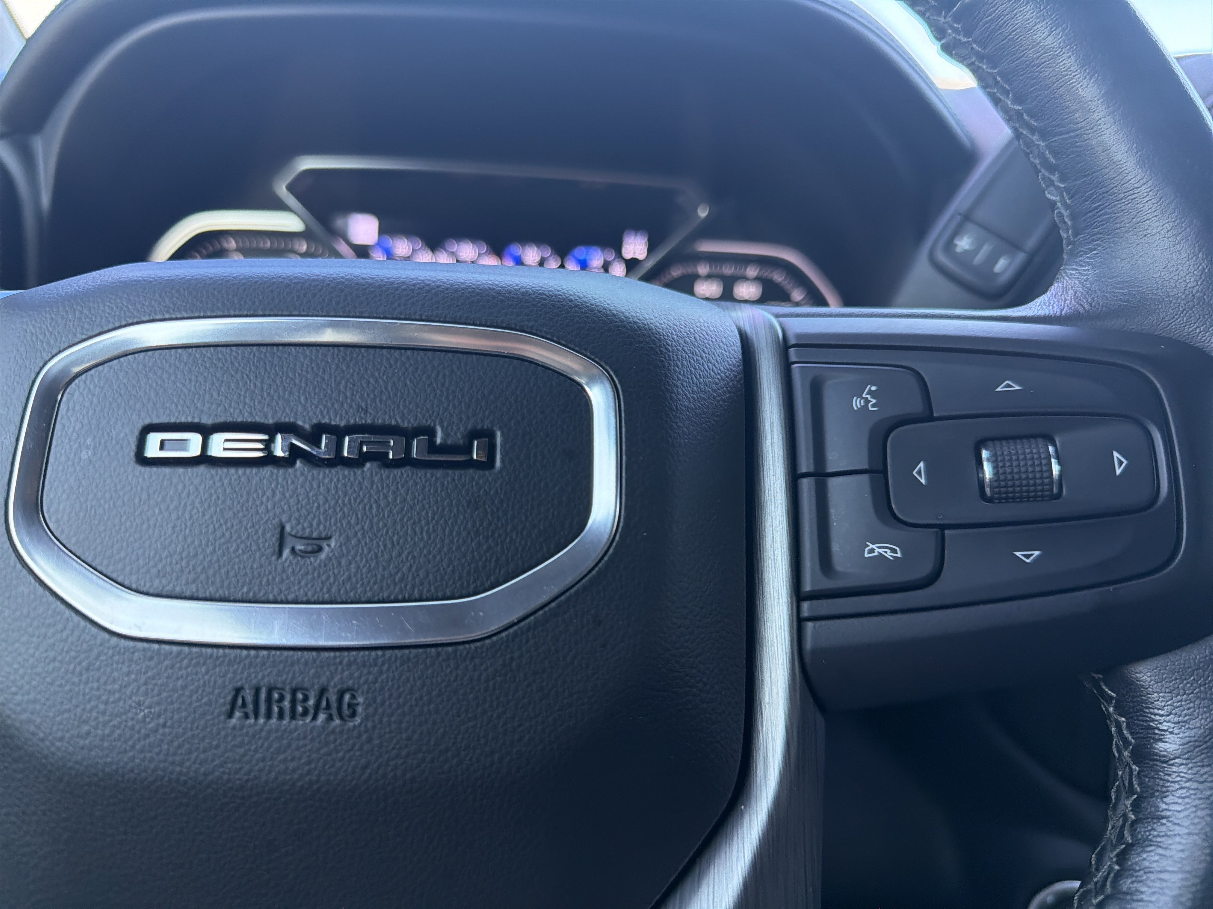 Used 2020 GMC Sierra 2500 Denali w/ Denali Ultimate Package AWD/4WD image 30