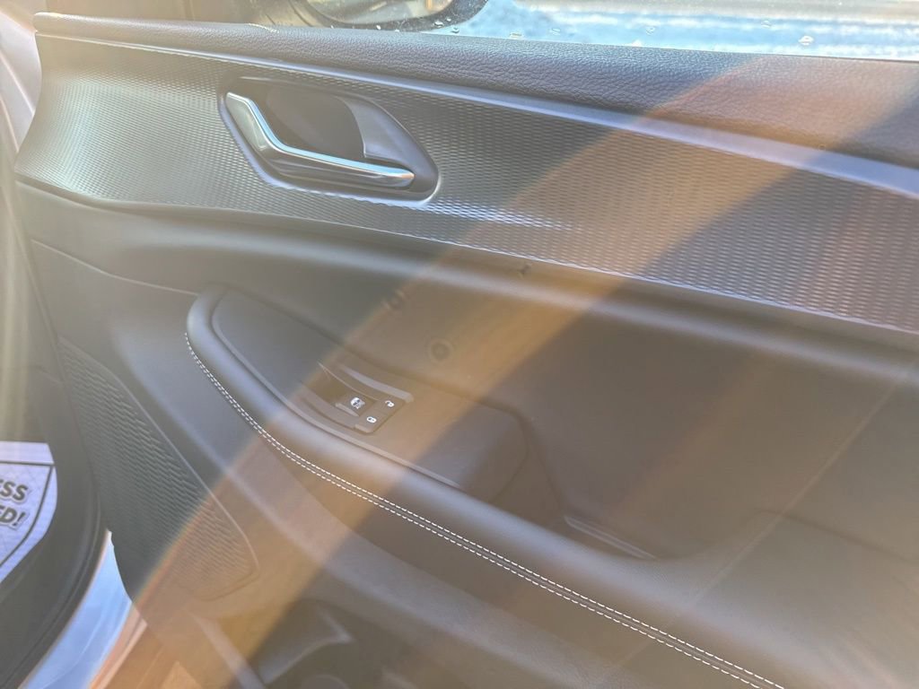 New 2025 Jeep Grand Cherokee L Laredo image 38