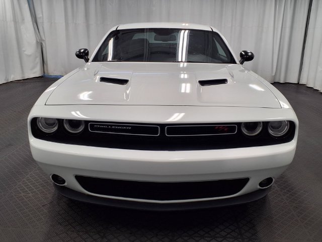 Used 2017 Dodge Challenger R/T RWD image 17