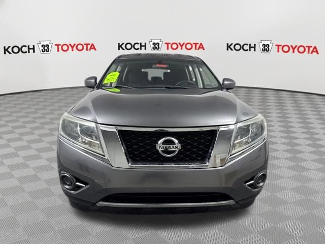 Used 2015 Nissan Pathfinder S image 2