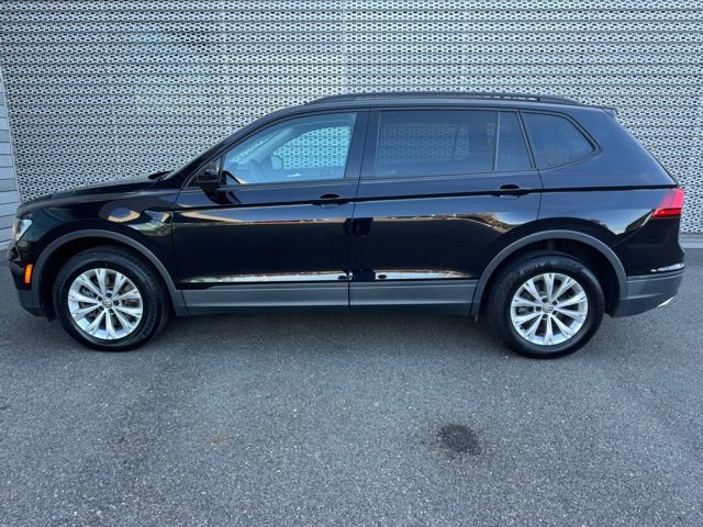 Used 2020 Volkswagen Tiguan S image 2