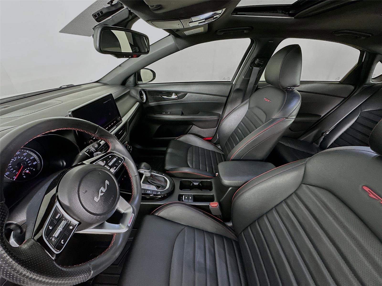 Used 2023 Kia Forte GT w/ GT2 Package FWD image 5