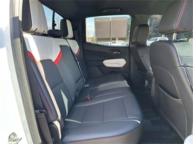 Used 2024 GMC Canyon AT4X image 23