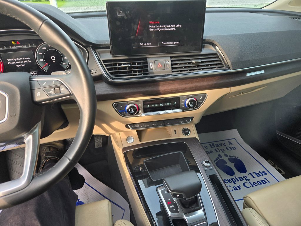 Used 2021 Audi Q5 Prestige w/ Prestige Package image 9