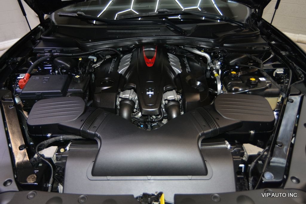 Used 2014 Maserati Quattroporte GTS RWD image 29