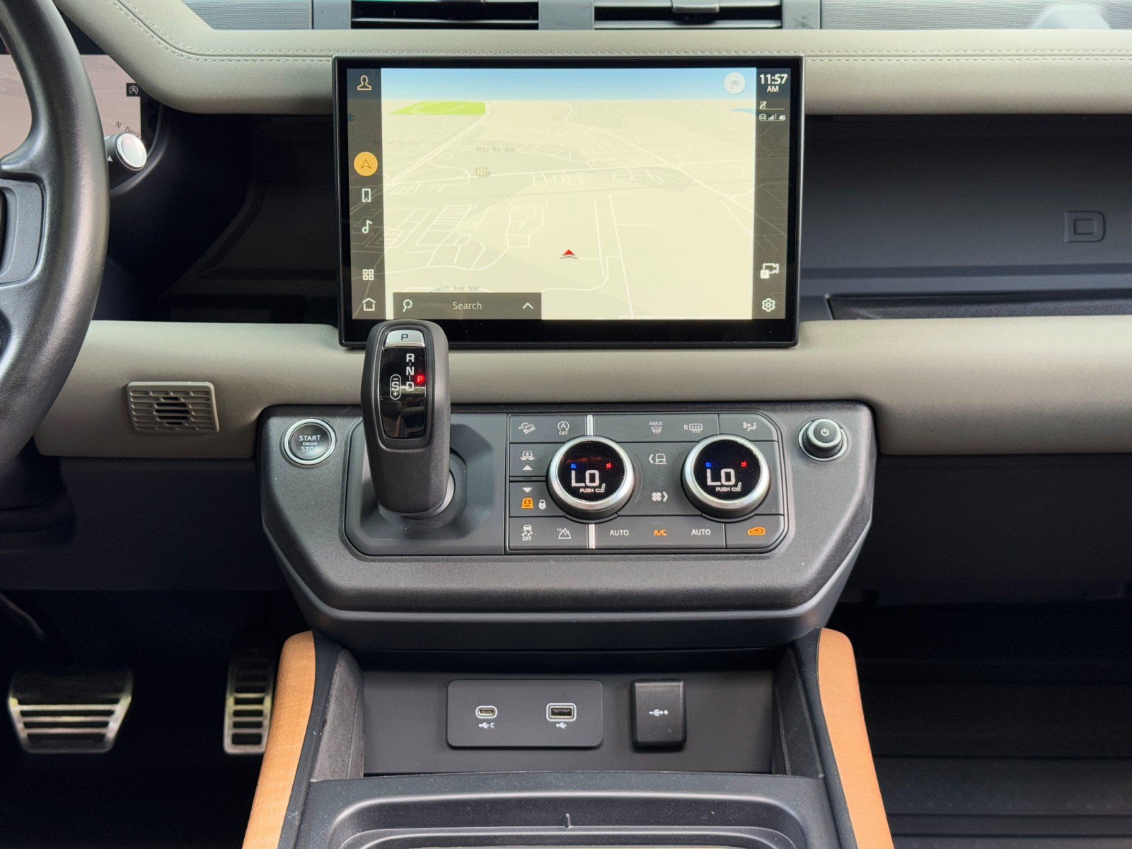 Used 2023 Land Rover Defender 110 X image 24