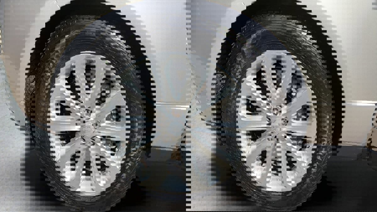 Used 2017 Land Rover Range Rover HSE image 21