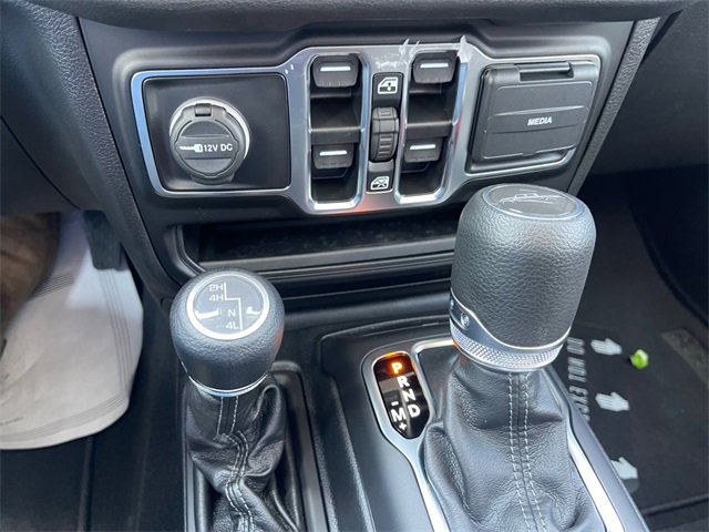 New 2025 Jeep Gladiator Sport image 18