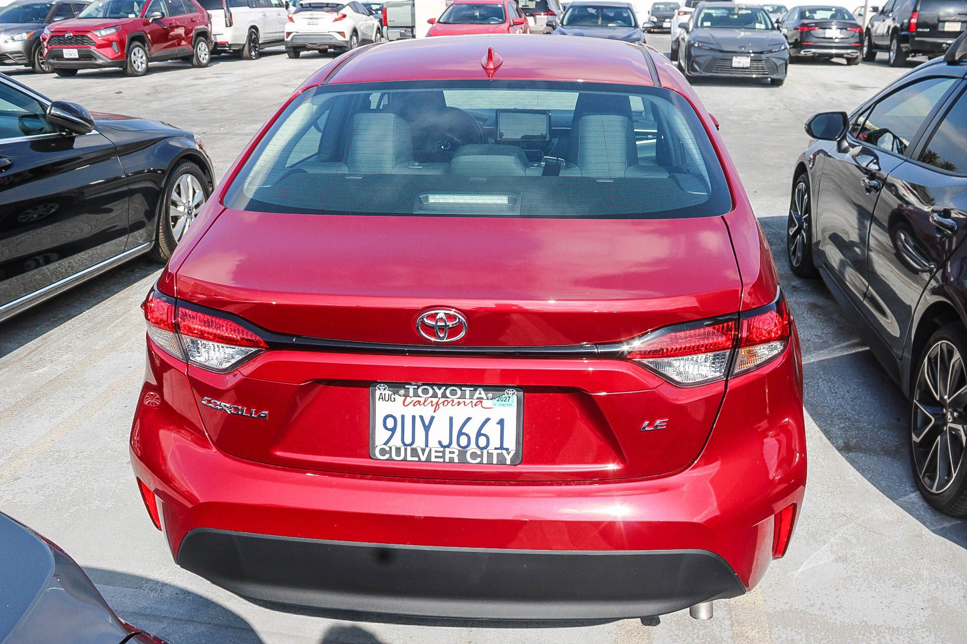 Used 2025 Toyota Corolla LE FWD image 13