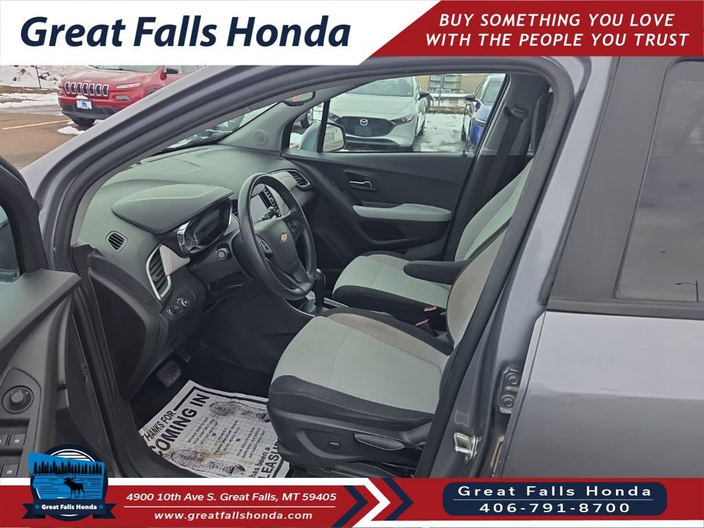 Used 2020 Chevrolet Trax LS w/ Tint and Cruise Package image 12